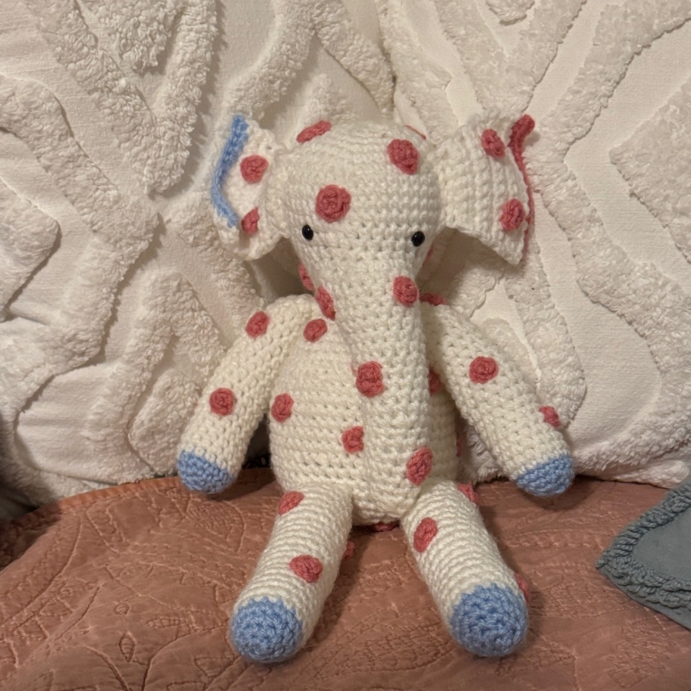 Crochet Elephant Plush with Pink Dots🎄🎁